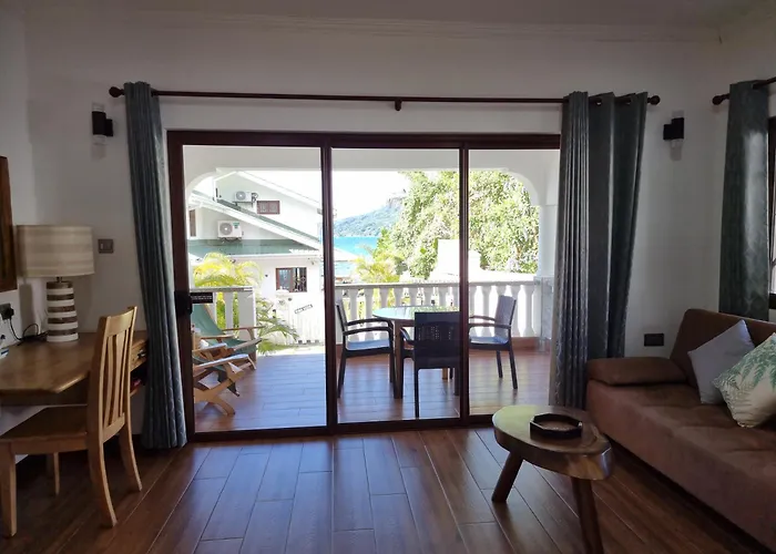 Drake Seaside Studio Apartments