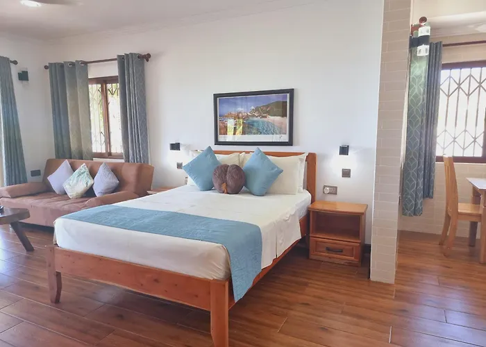 Drake Seaside Studio Apartments